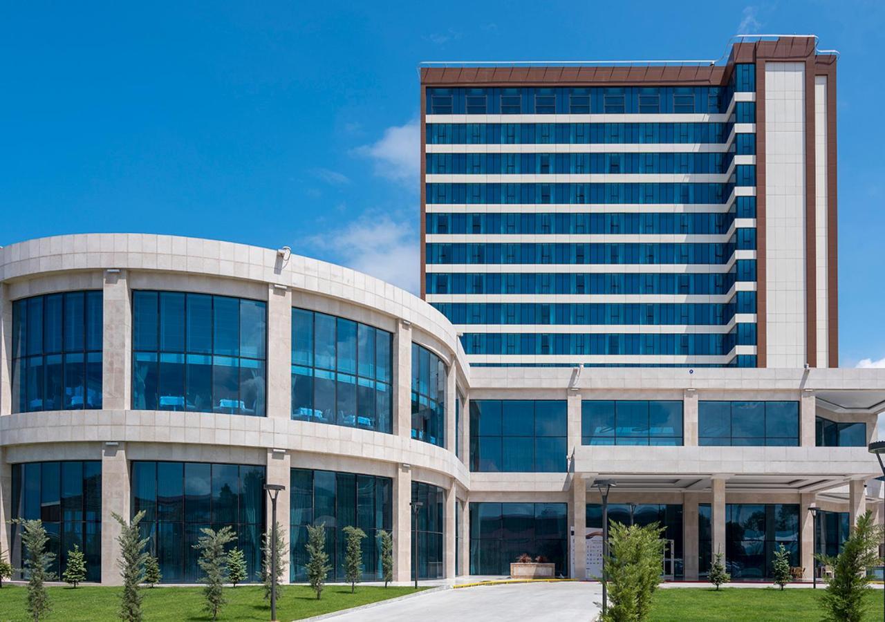 Hotel Ramada Plaza By Wyndham Rize Exterior foto The new building of the University of Patras